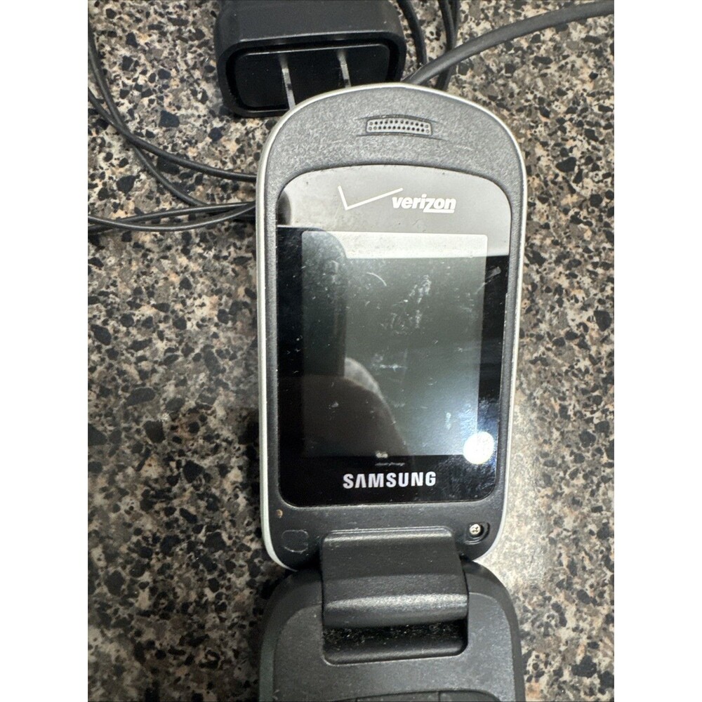 Samsung SCH-U365 Gusto 2 Verizon Flip Cellphone 32MB Storage, Gray Clamshell - Picture 4 of 5